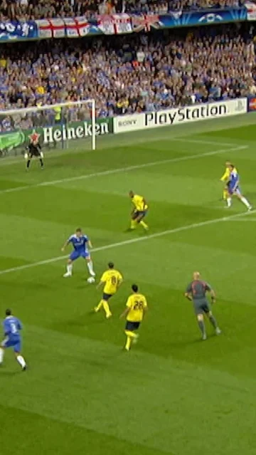 E S S I E N 🪄🇬🇭