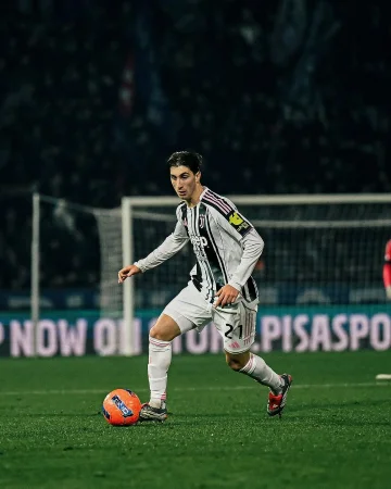 This Man. @iamfabiomiretti 🤍🖤