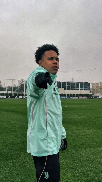 Special Holiday messages for you, Bianconeri 🤍🖤