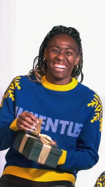 The backstage of our winter photoshoot ❤️🎄
See the full video on our YouTube Channel!