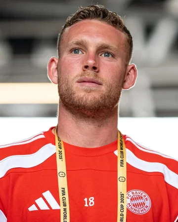 FC Bayern loan @danielperetz__ to Southampton FC until the end of the season. 

Good luck in England, Daniel! 🍀