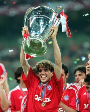 Happy 4️⃣5️⃣th Birthday, Owen Hargreaves! 🥳

We wish you a very special day 🎂