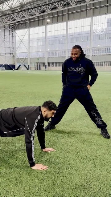 FG vs @antoinesemenyo on FC 26! ⚽️🎮 

Concede a goal 🟰 10 Press-ups 

Can @thisisfg_ finally get a win? 🤔

#FC26 #Mancity #football