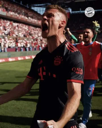 Guess who extended his contract #OTD one year ago! 🤝 @joshua.kimmich