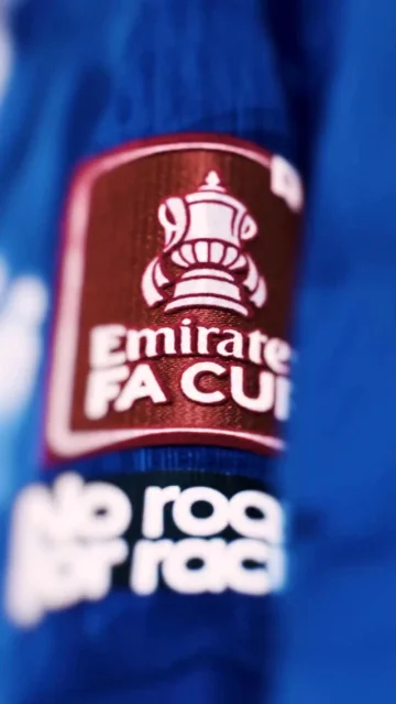 Playing to reach the quarter-finals. 👊