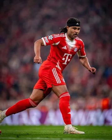 ℹ️ FC Bayern will be without Serge Gnabry for an extended period. The attacker has suffered an adductor injury in his right thigh.

Wishing you a speedy recovery, Serge! 🙏