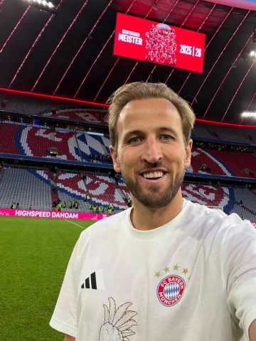 Title-winning selfie 🤳
