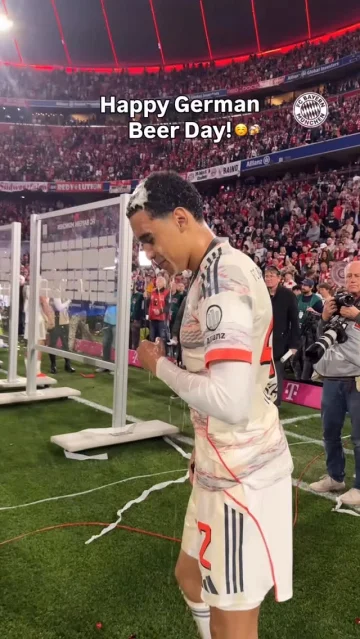 Beer for Bambi, beer for everyone! 😄🍺 
Happy German Beer Day! 🫶🏼