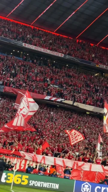 𝙒𝙝𝙖𝙩 𝙖𝙣 𝙖𝙩𝙢𝙤𝙨𝙥𝙝𝙚𝙧𝙚! ❤️‍🔥 #UCL