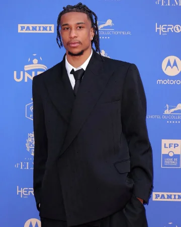 ✨ Michael Olise at the 34th UNFP’s French football awards ceremony in Paris tonight ✨ @m.olise