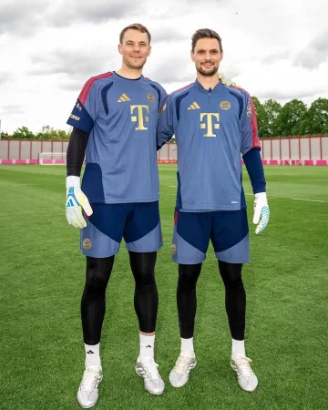 𝙏𝙝𝙚 𝙟𝙤𝙪𝙧𝙣𝙚𝙮 𝙘𝙤𝙣𝙩𝙞𝙣𝙪𝙚𝙨! 🫶

Proven goalkeeping team with Jonas Urbig: Manuel Neuer and Sven Ulreich extend their contracts until 2027. ✍️

🔗 Link in bio