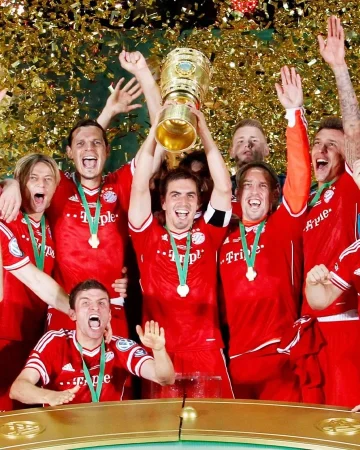 Our goals to glory the last time we met Stuttgart in the Cup final. 🏆✨