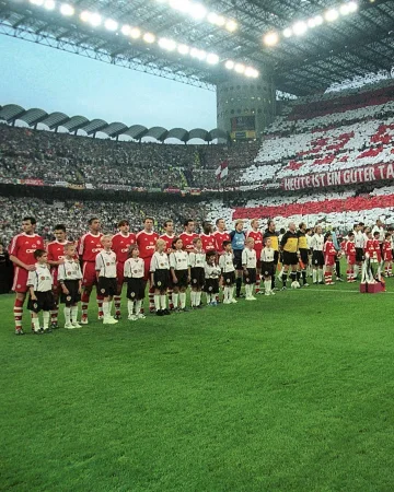 ✨ 𝑻𝒐𝒅𝒂𝒚 𝒊𝒔 𝒂 𝒈𝒐𝒐𝒅 𝒅𝒂𝒚 𝒕𝒐 𝒘𝒓𝒊𝒕𝒆 𝒉𝒊𝒔𝒕𝒐𝒓𝒚. ✨

25 years ago, that choreo lit up the Champions League final – and we made it real. 🏆

Same date, new final.
𝙏𝙤𝙙𝙖𝙮 𝙞𝙨 𝙖 𝙜𝙤𝙤𝙙 𝙙𝙖𝙮 𝙖𝙜𝙖𝙞𝙣! 🔥🙌