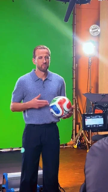 🗣️ 𝑳𝑬𝑻’𝑺 𝑮𝑶𝑶! 🏴󠁧󠁢󠁥󠁮󠁧󠁿

Captain Harry Kane starts his World Cup campaign with England today 9️⃣⚽ 

🎶 @shakira