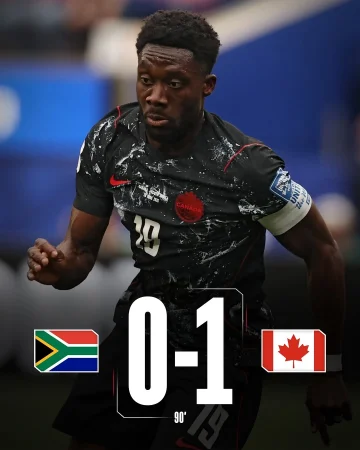 Late winner in 𝗣𝗵𝗼𝗻𝘇𝘆'𝘀 comeback! 🇨🇦🔥

Canada beat South Africa 1-0 to book their place in the round of 16. 🙌