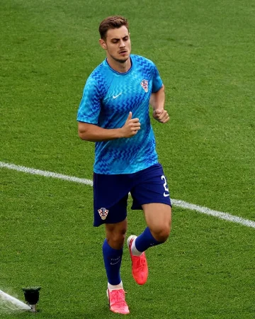 It’s 𝗦𝘁𝗮𝗻𝗶’𝘀 turn 🇭🇷

Give it everything against Portugal! 💪🔥