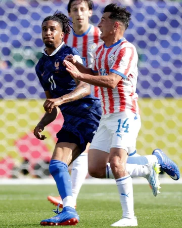 ⏸️ No goals in the first half. 

Keep pushing, boys! 💪🇫🇷