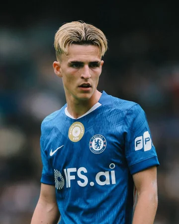 Jesse Derry has joined Sporting CP, one of Portugal’s most successful clubs, on loan for the duration of the 2026/27 season. 

Everyone at Chelsea wishes Jesse well for the season ahead and we look forward to monitoring and supporting his development.