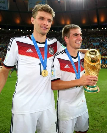 𝑻𝒉𝒆 𝑭𝒐𝒖𝒓𝒕𝒉 𝑺𝒕𝒂𝒓 🇩🇪🏆

On this day 12 years ago Germany won the World Cup ⭐⭐⭐⭐ 
An unforgettable night & performance by our boys back then 💪