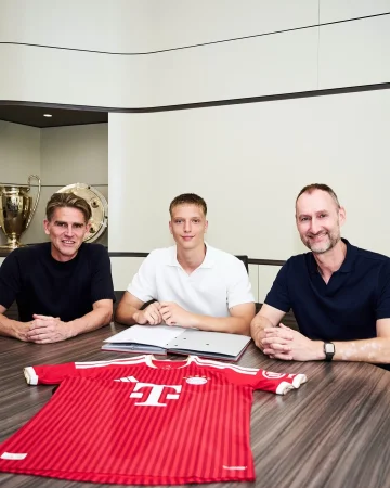 The journey continues 🤝

FC Bayern have extended Erblin Osmani’s contract long-term. ✍️

🔗 Link in bio!