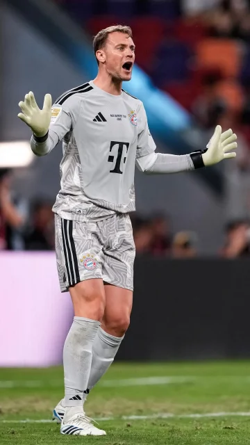 Manu the 𝗪𝗔𝗟𝗟. 🧱🧤