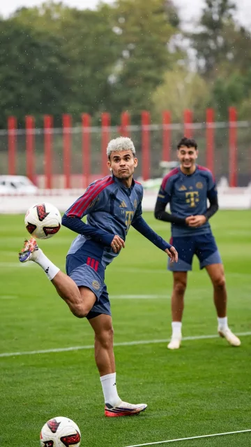 𝑷𝒖𝒓𝒆 𝒄𝒐𝒏𝒕𝒓𝒐𝒍 😮‍💨💫

Lucho & Pavlo ballin’ in training ✨