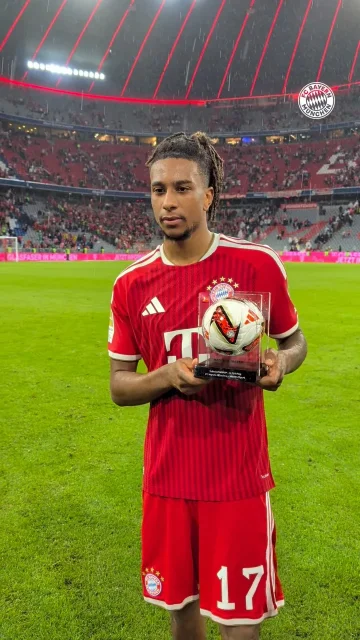 New Bundesliga season, same Michael Olise 🥶