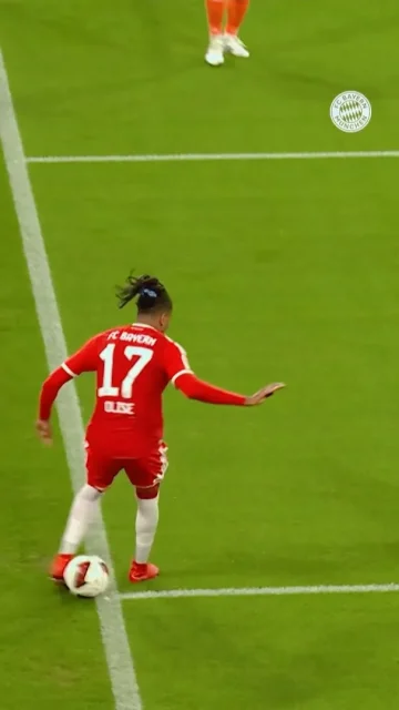 No matter which side of the pitch…Olise cooks 🥶