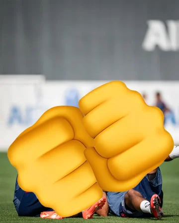 Swipe to reveal the real surprise 🫣➡️