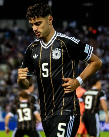 🌍 International Round-Up:

🇩🇪 Germany draw 0-0 in Greece, with Urbig, Pavlović, Bischof and Karl all named in the starting XI.

🇦🇹 Austria and Kosovo share the points in a 1-1 draw, with Laimer captaining his side for the full 90 minutes.

🇲🇦 Saibari starts as Morocco draw 1-1 with Mali.

🇸🇳 Senegal secure a 1-0 away win against Comoros, with Bara playing the full match.