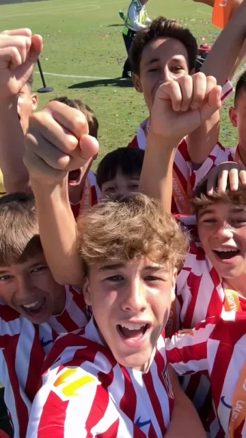 This GUYS want to tell you something: 🔊
#LALIFAFCFUTURES