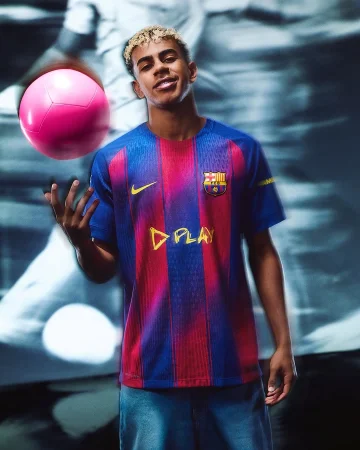 If football’s just a game, then come and play 💗
@spotify @teddysphotos ▶️