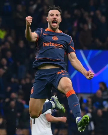 Fully. Unconditionally. Carlos stans 🙌