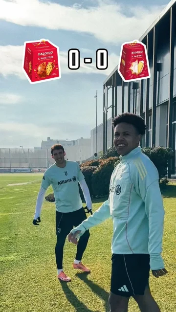 Panettone or Pandoro?
One thing’s for sure: it’s gotta be @baloccomaxiciokextradark 🍞 #adv