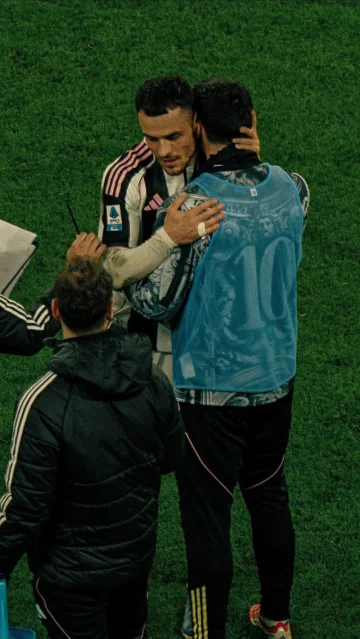 Side by side like big and little brothers 🤍🖤