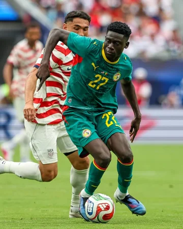National team debut 🇸🇳☑️
What an achievement! 👏 Congratulations, @barasapoko39 ! 💪