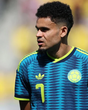 ⚽ 𝐈𝐧𝐭𝐞𝐫𝐧𝐚𝐭𝐢𝐨𝐧𝐚𝐥 𝐑𝐨𝐮𝐧𝐝-𝐔𝐩 🌍
🇨🇴 Lucho starts for Colombia and helps his side to a 2-0 win over Jordan.
🇭🇷 Stani played the full 90 minutes for Croatia and set up the winning goal in their 2-1 victory over Slovenia.