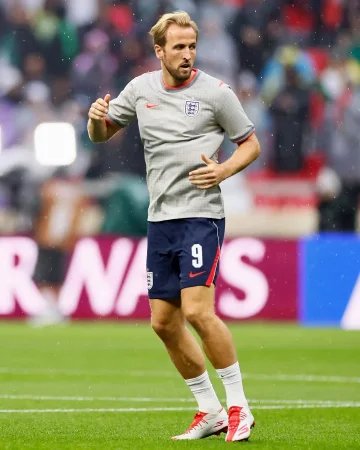 𝗔𝗹𝗹 𝗲𝘆𝗲𝘀 𝗼𝗻 𝗛𝗮𝗿𝗿𝘆. 👀🏴
