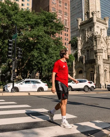 Strolling in Chicago ✨