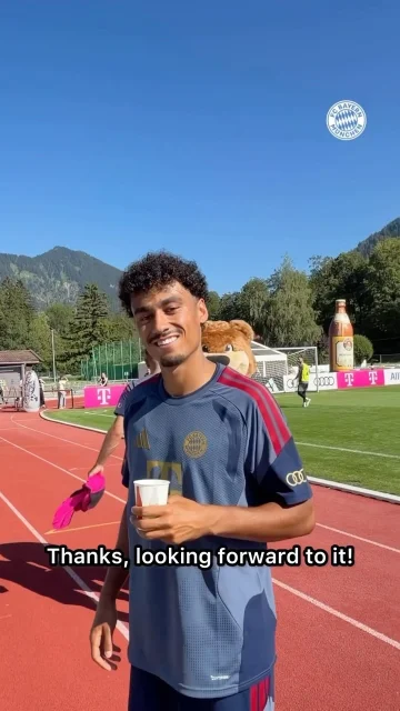 Amazing view, intense session & time with the fans 🥰⛰️
Nene Brown‘s first training session 🔴⚪️