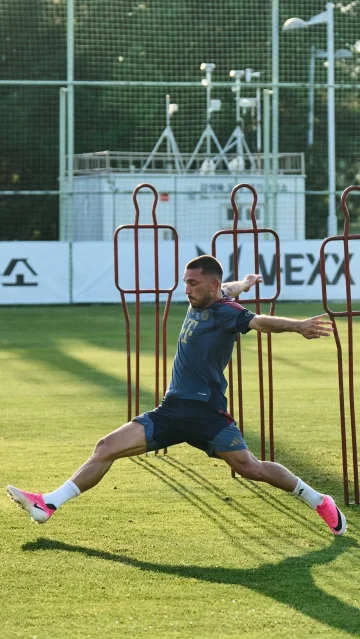 Individual training session for @arijonibrahimovic 💪 ✅
#AudiFCBTour