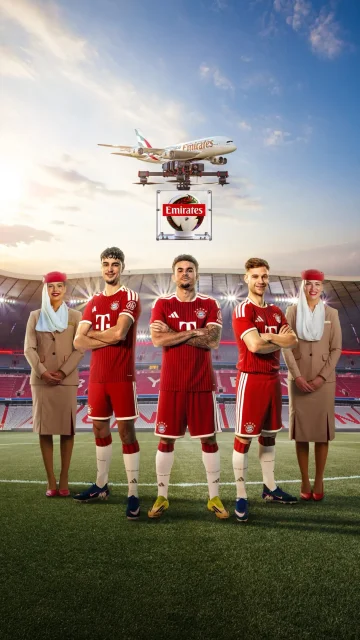 It’s time for @fcbayern to take on the Emirates Drone Drop Challenge! ✈️⚽
The further the goal, the bigger the score. One drop. One touch. One winner. Who will triumph: Luis Diaz, Joshua Kimmich, or Aleksandar Pavlović? 🏆
#Emirates #FlyBetter