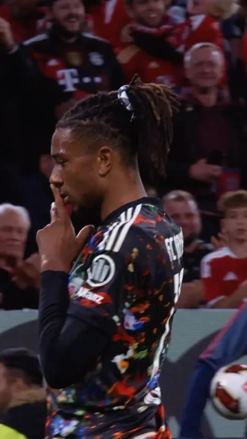 The coldest hattrick ever? 🥶
Michael Olise with an absolute masterclass 😮💨
🎶 @thizzyvomblock