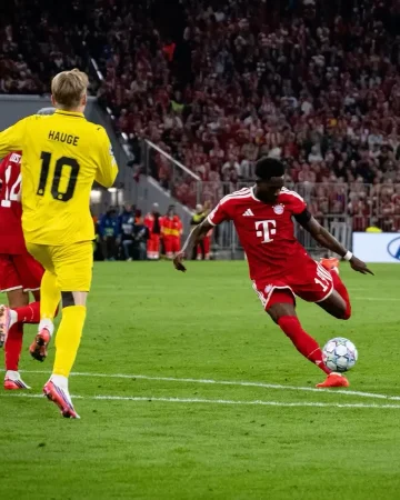 September had it all. 🔥⚽
Five goals, one winner – cast your vote via link in bio & Story and win a FC Bayern jersey 📲