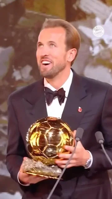 The way everyone celebrates his success says everything about this team. 🥹❤️
Couldn't be more deserved, Harry! 🏆